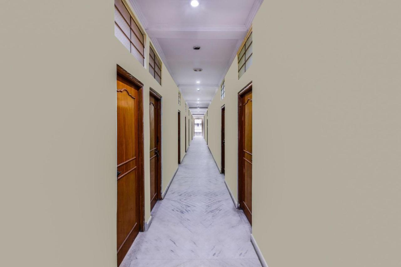 Spot On Classic Lodge Hyderabad Eksteriør billede