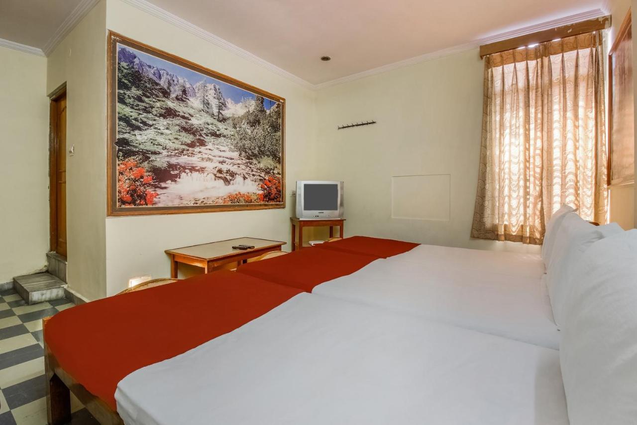 Spot On Classic Lodge Hyderabad Eksteriør billede